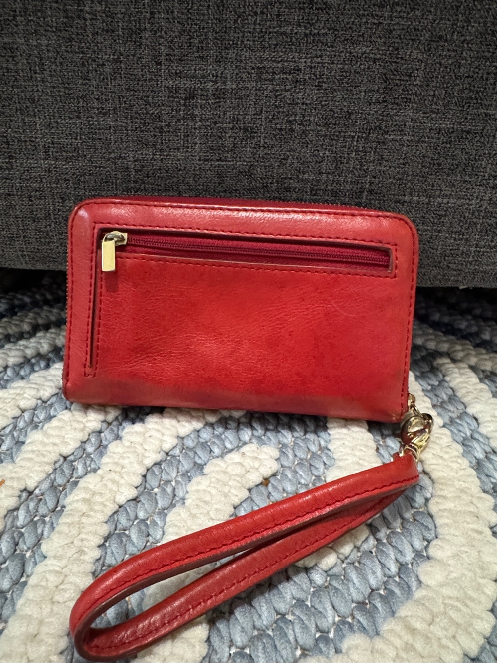 Fossil SL4268 Red Genuine Cowhide Leather Zip Around Wristlet Wallet - Picture 2 of 8